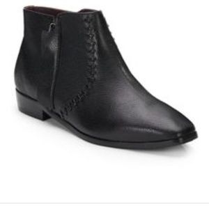 Nicole Miller Artelier Black ankle boots 7